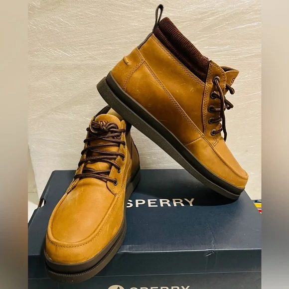 Sperry NWT Men's Wheat/Tan Leather Chukka Boots - Picture 3 of 13